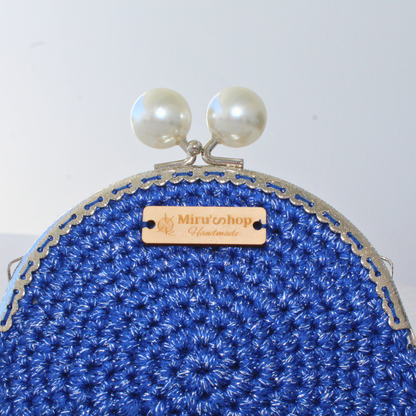 Pearl mouthpiece purse